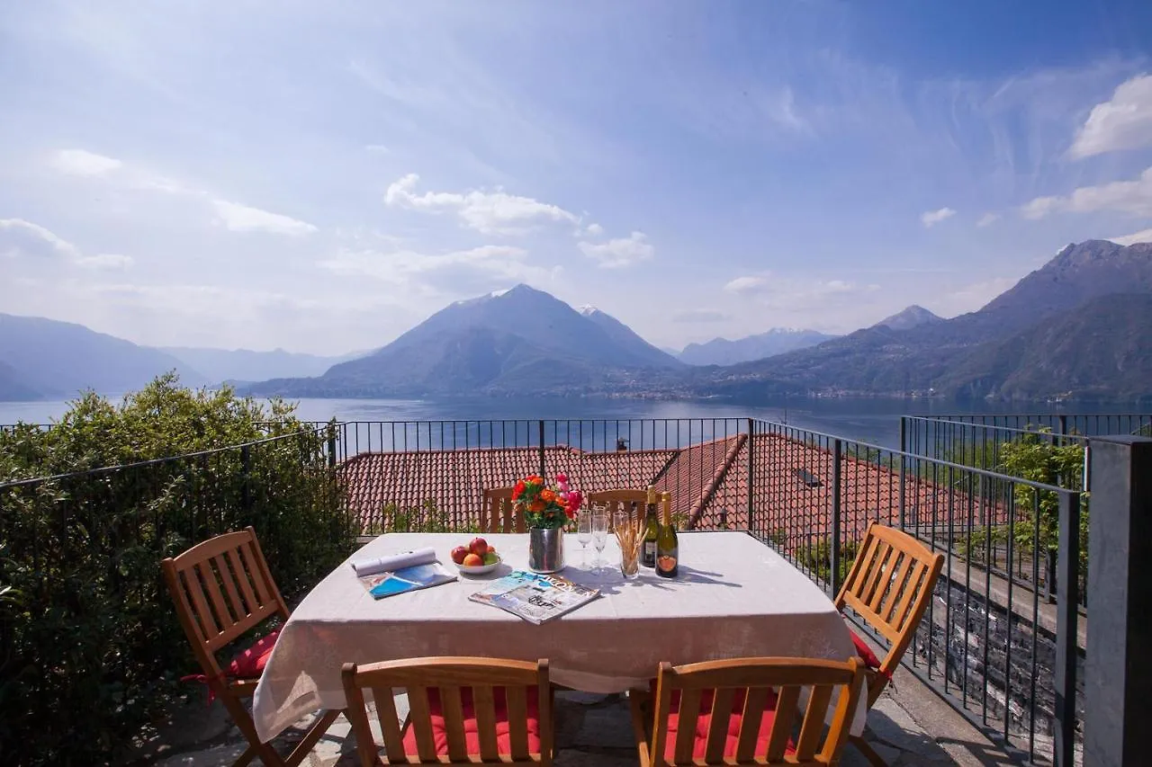 Vista D'Oro Apartments Perledo 0*,  Italia