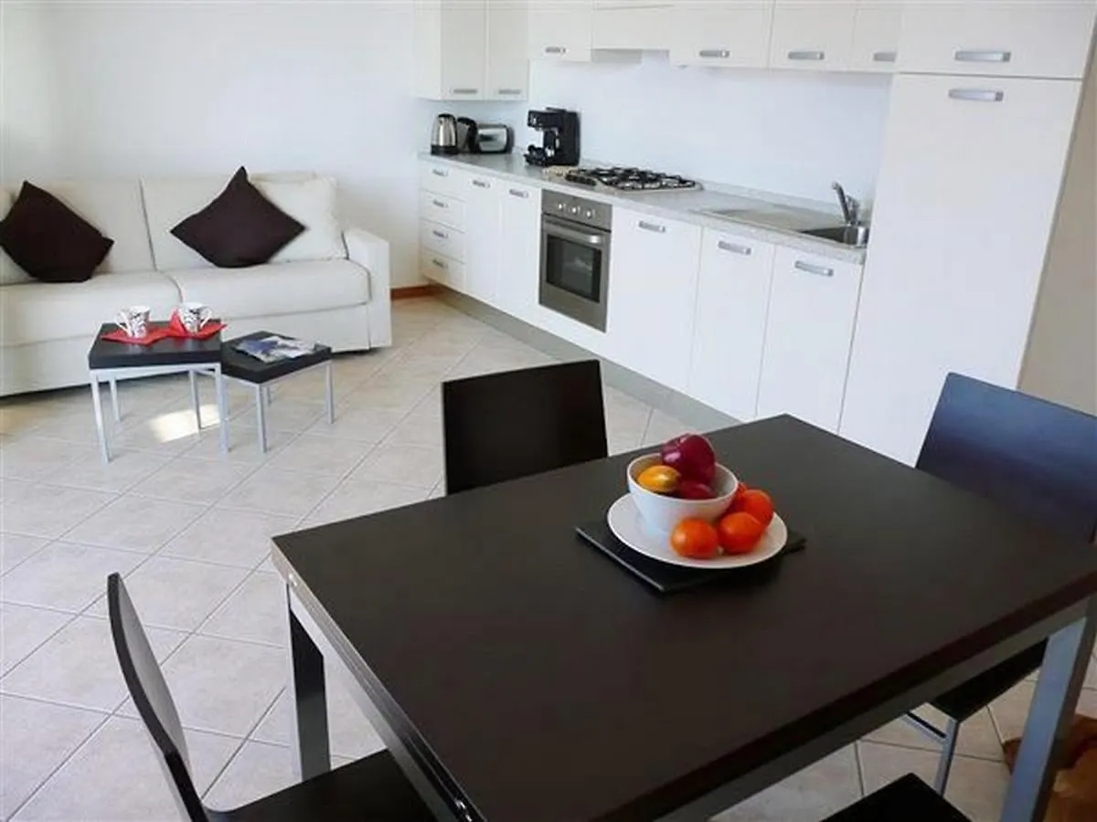 Vista D'Oro Apartments Perledo